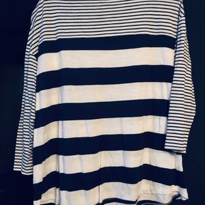LC Lauren Conrad Tops - Lauren Conrad tee LC Lauren Conrad Tops - Lauren Conrad tee